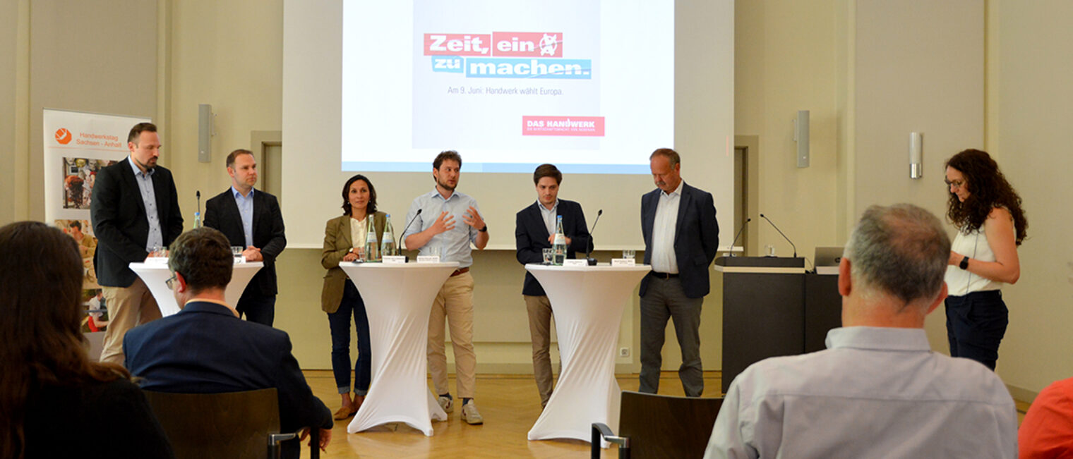 Die Kandidaten beim Europa-Wahlforum des Handwerkstages Sachsen-Anhalt im Haus des Handwerks.